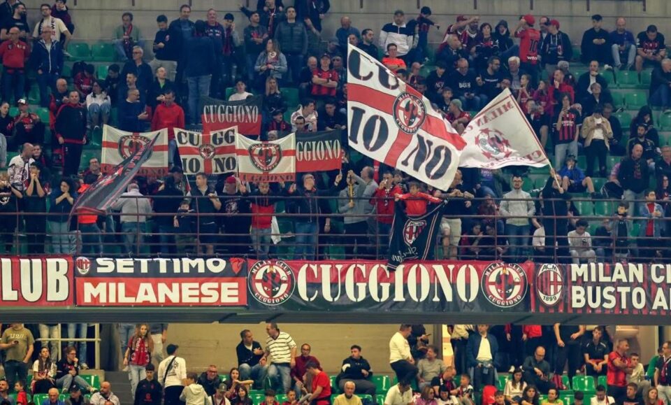 Milan, 125^ anniversario: maxi coreografia e vecchie leggende in campo
