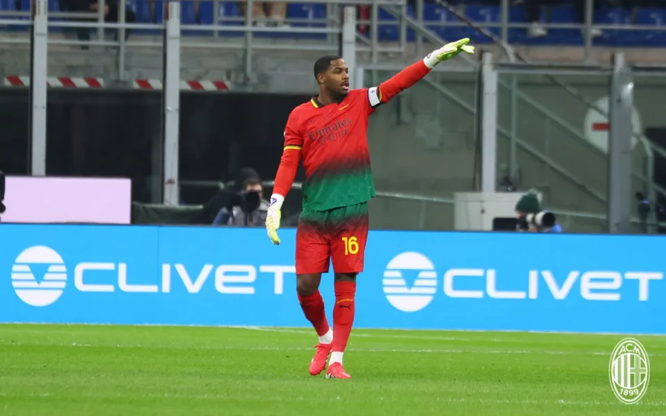 Calciomercato Milan rinnovo Mike Maignan