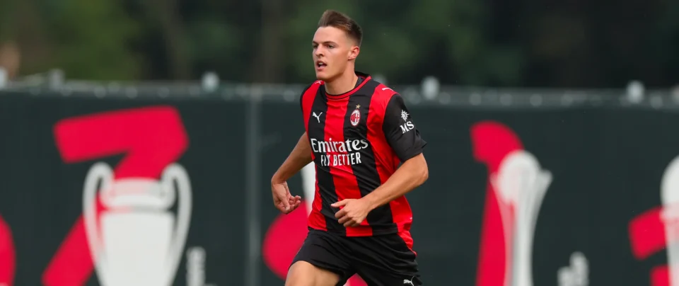 UFFICIALE – Kostić lascia il Milan: è un nuovo giocatore dello Sparta Rotterdam