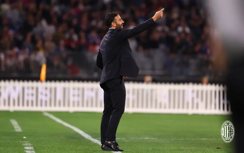 Amorim avvisa il Milan: “La prossima settimana dovrò prendere delle decisioni. Nel calcio il tempo non c’è”