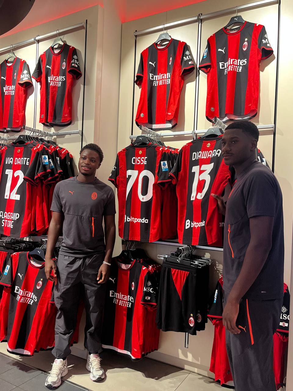 MI – Cissé: “Ero a un passo dal PSV, poi è arrivato il Milan. Non ho avuto dubbi”
